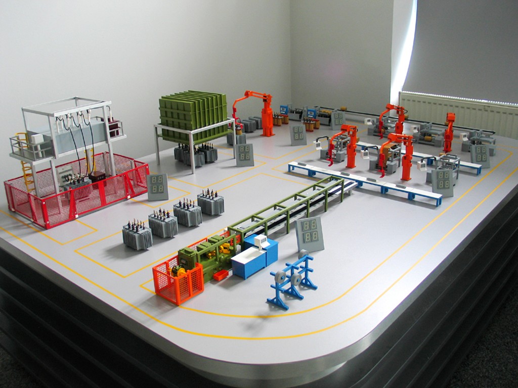 Model hali produkcyjnej transformatorów średniego napięcia w skali 1:20
